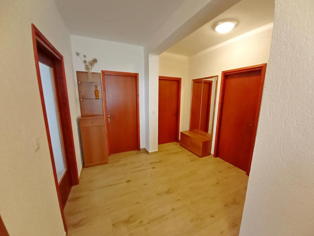 Apartments Tina & Denis プーラ エクステリア 写真